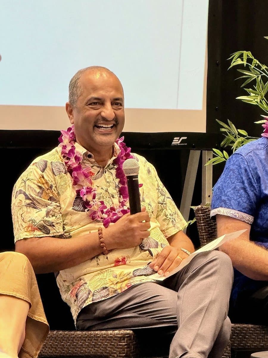 Jay Rao speaking on the Aloha Sotheby's Top Producers panel, 2025